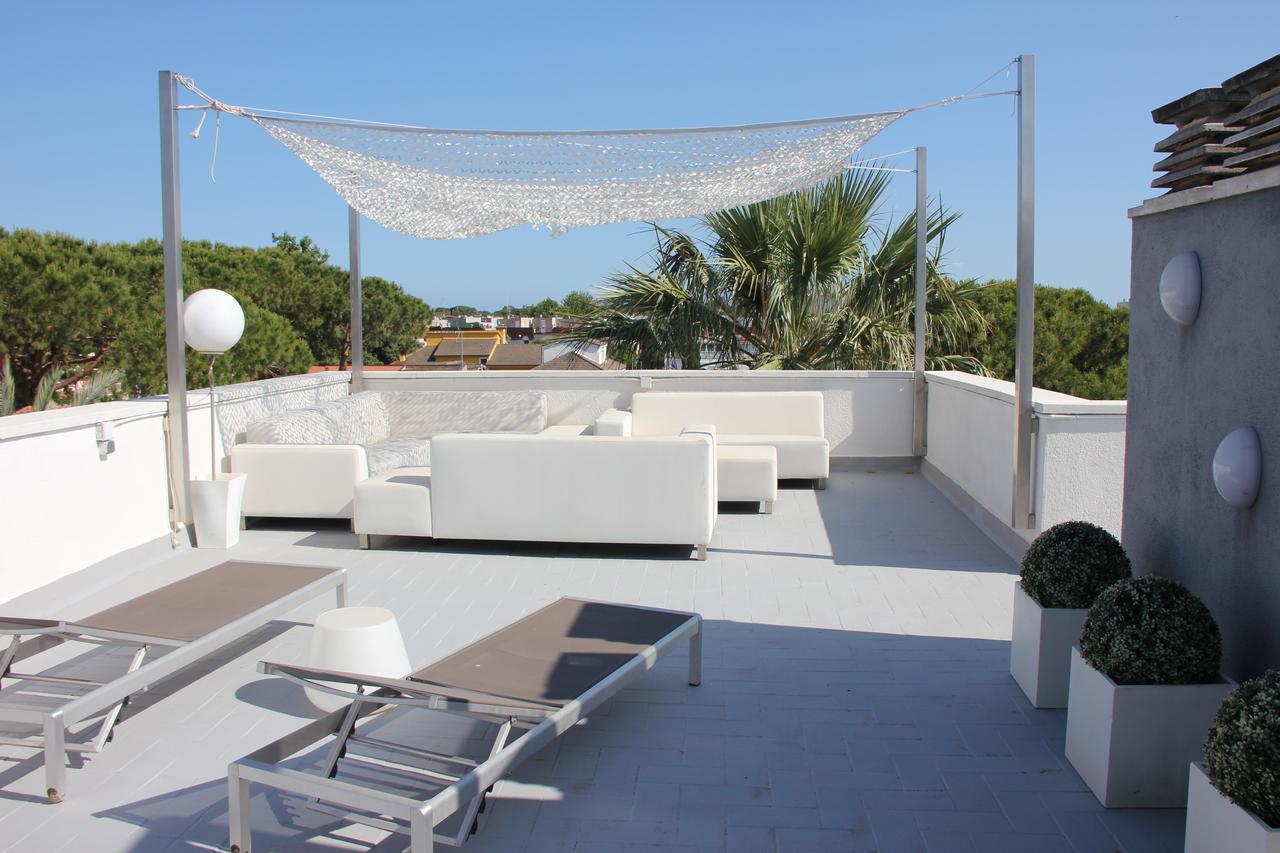 Apartamentos Caru Castelldefels Kültér fotó