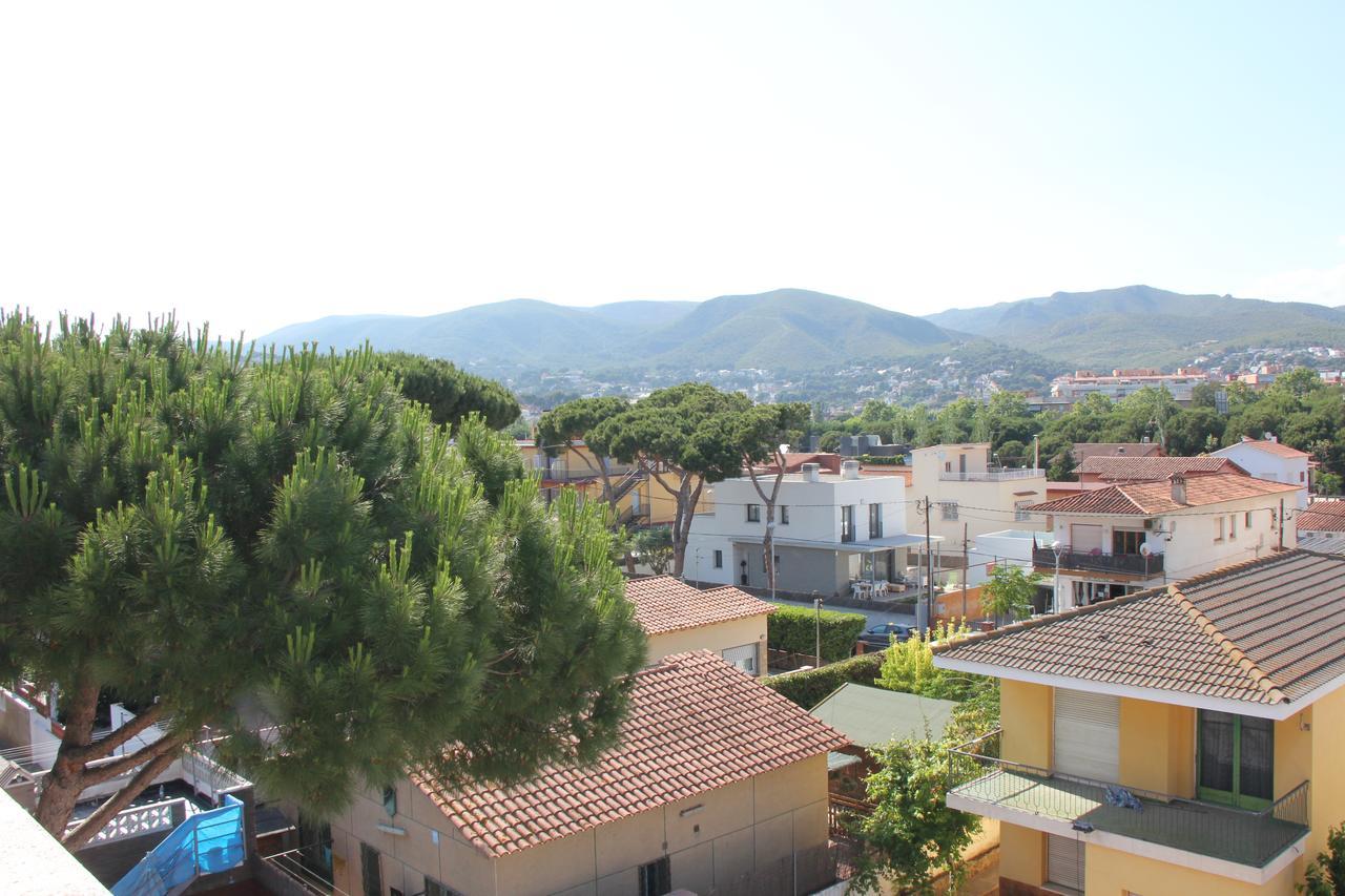 Apartamentos Caru Castelldefels Kültér fotó