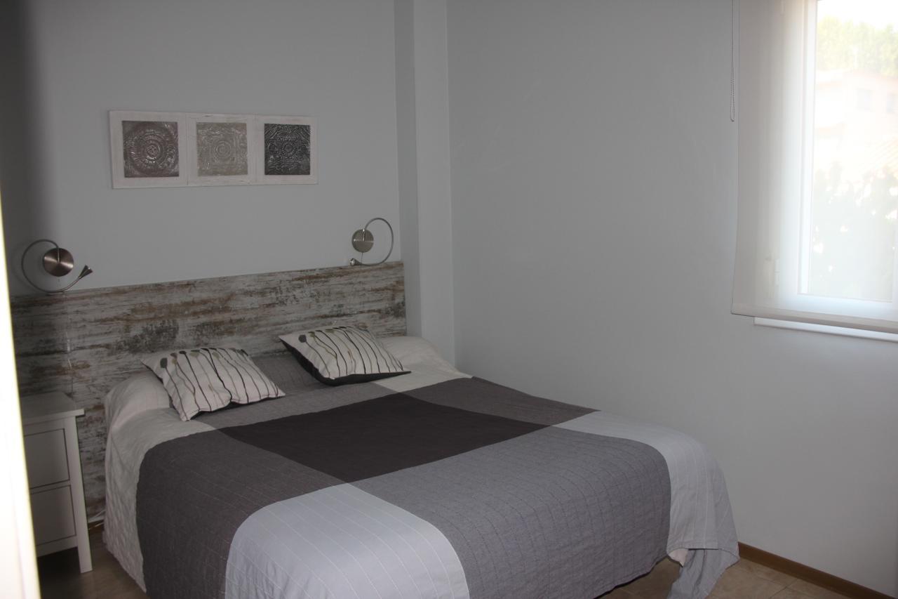 Apartamentos Caru Castelldefels Kültér fotó