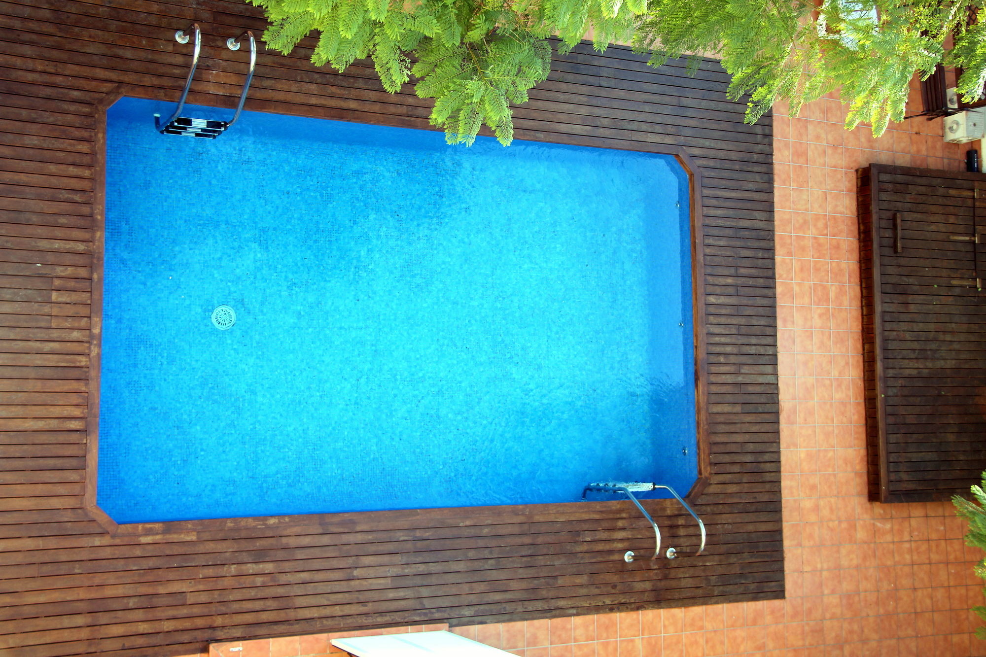 Apartamentos Caru Castelldefels Kültér fotó