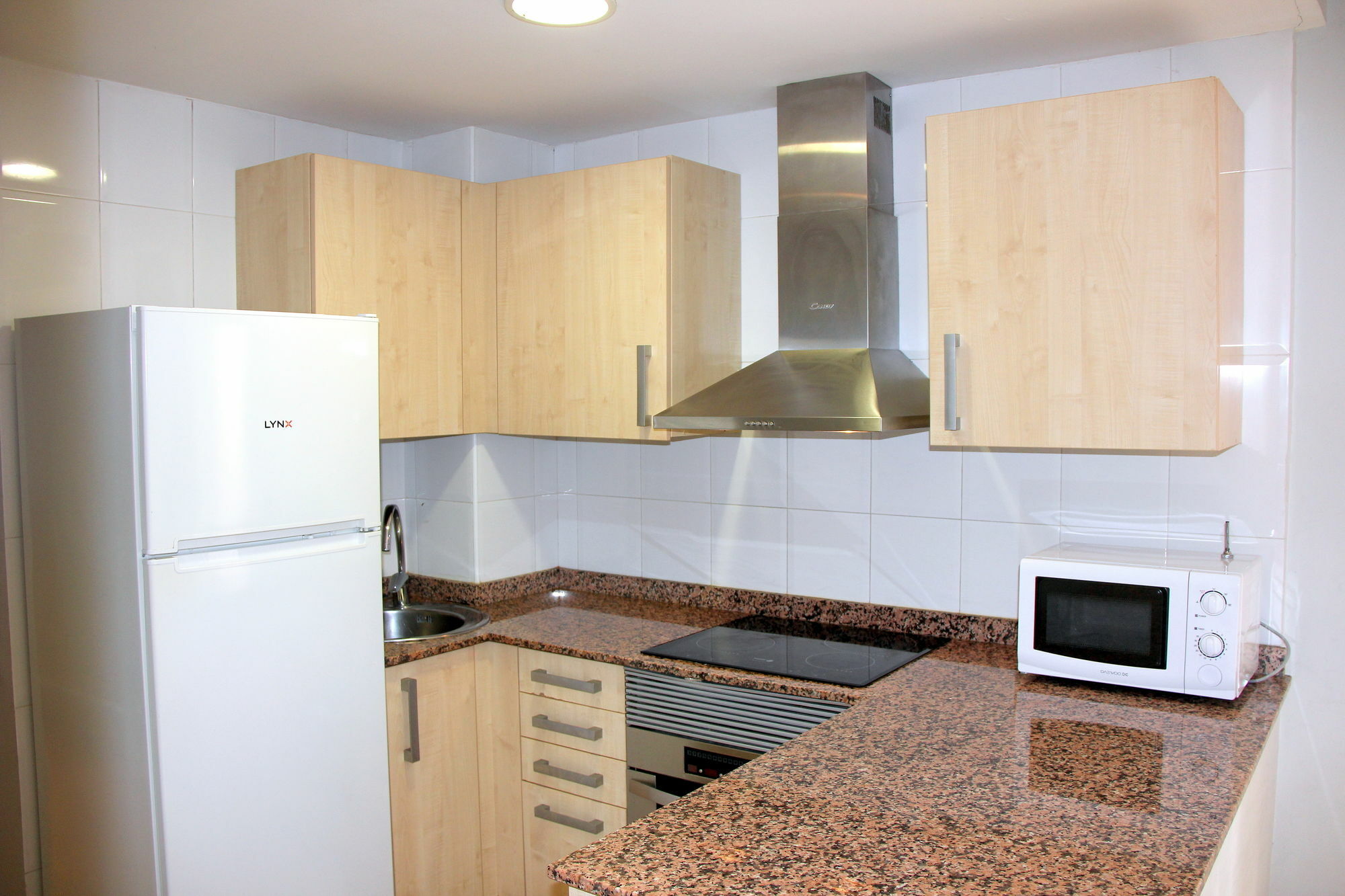 Apartamentos Caru Castelldefels Kültér fotó