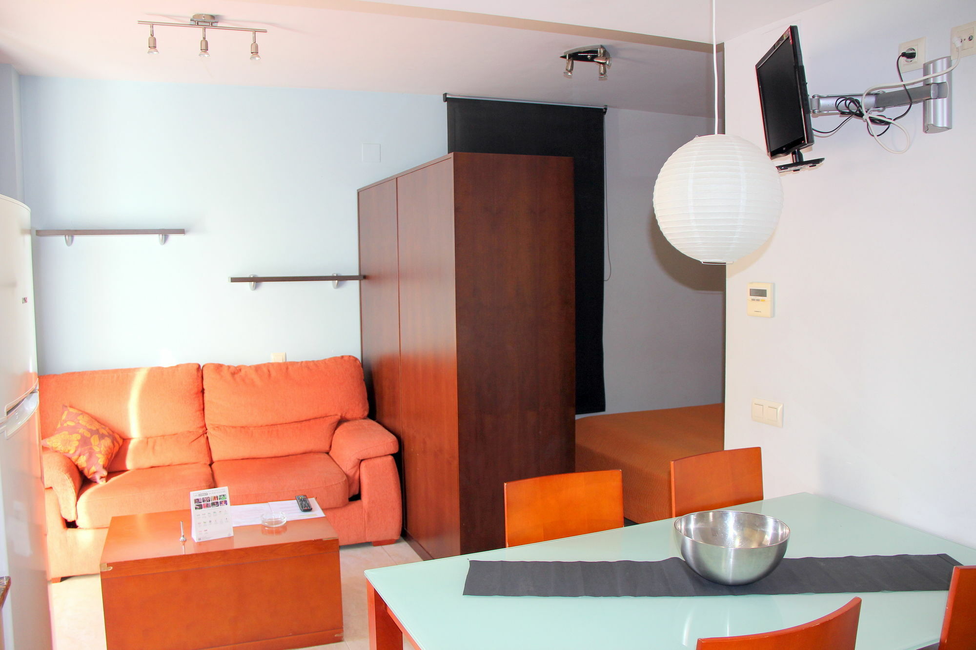 Apartamentos Caru Castelldefels Kültér fotó