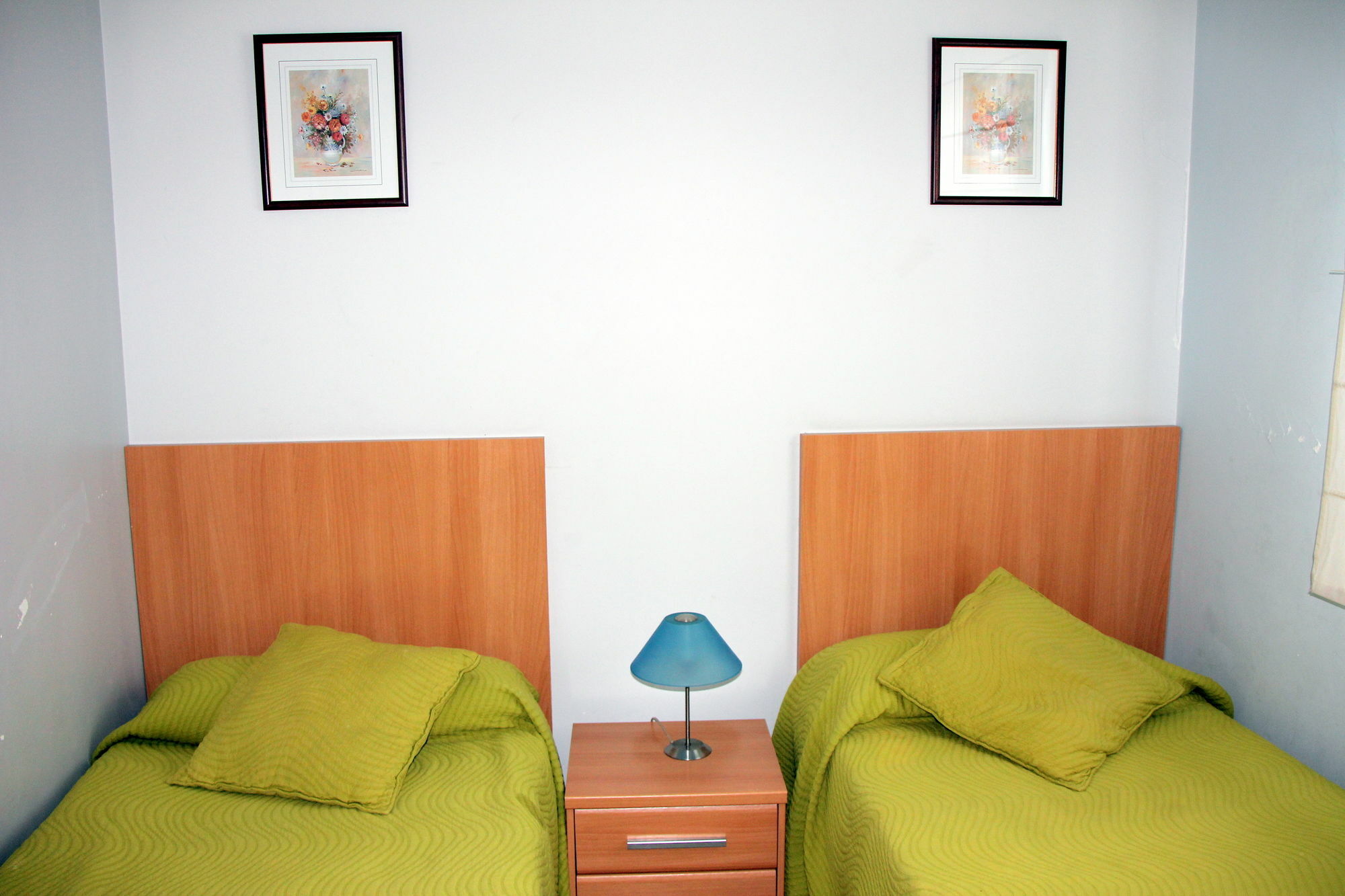 Apartamentos Caru Castelldefels Kültér fotó